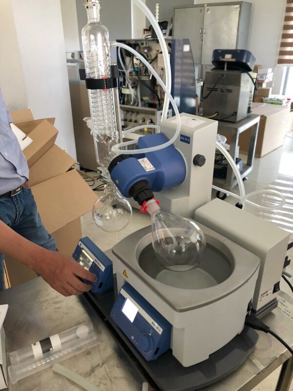 may-co-quay-chan-khong-van-hanh